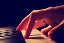 中国男足对阵新西兰男足的直播哪里看？比赛有哪些看点？